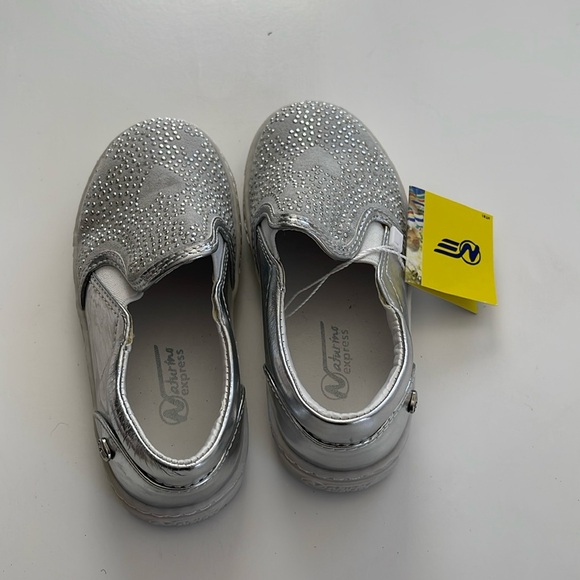 Naturino express NWT silver toddler shoes - Picture 3 of 6